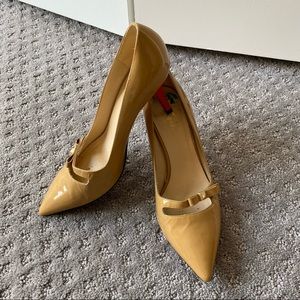 Kate Spade Patent Leather Red Heeled Tan Shoes Size 8 Made in Italy